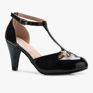 Chase + Chloe Black T-Strap Heels with Cutout Accents